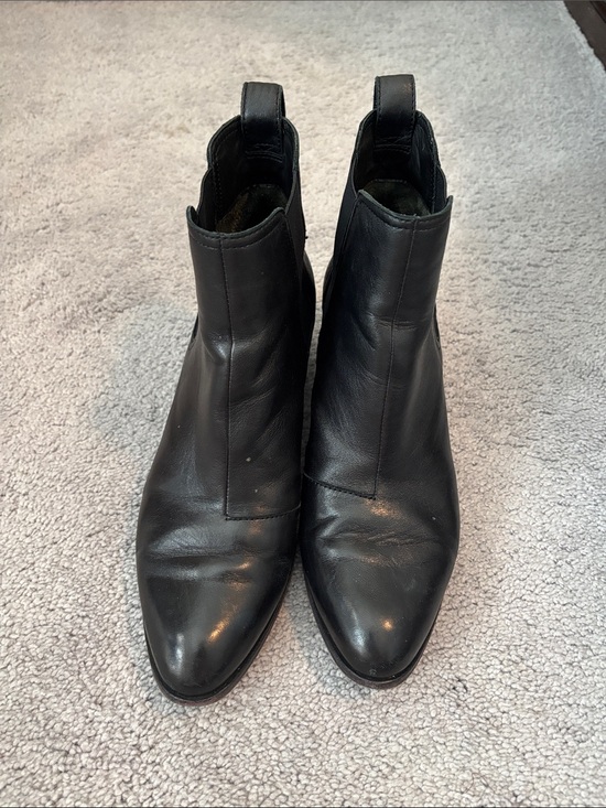rag & bone Shoes - Women’s Rag & Bone Walker  Black Leather Chelsea Boot Ankle Shoes